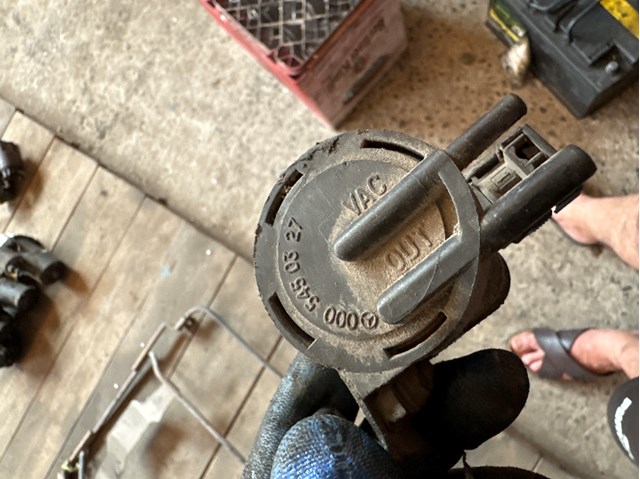 Перетворювач тиску (соленоїд) наддуву / EGR 0005450327 MERCEDES