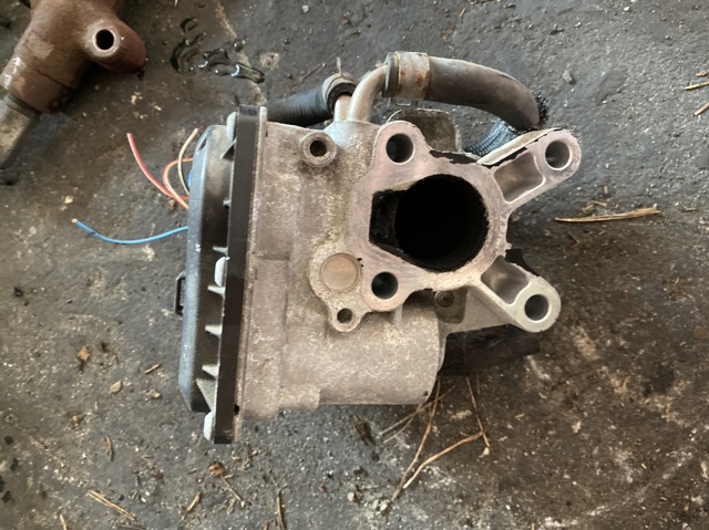 Клапан EGR рециркуляції газів 14710AA741 SUBARU