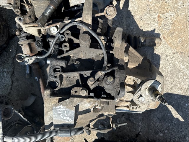 МКП в зборі 20DL12 PEUGEOT