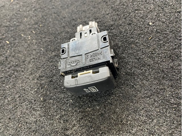 Кнопка увімкнення ESP 25145EQ300 NISSAN