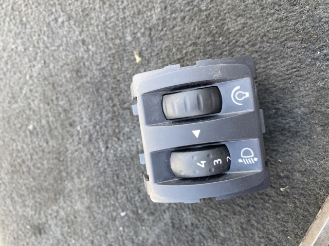 Кнопка коректора фар 251900567R RENAULT