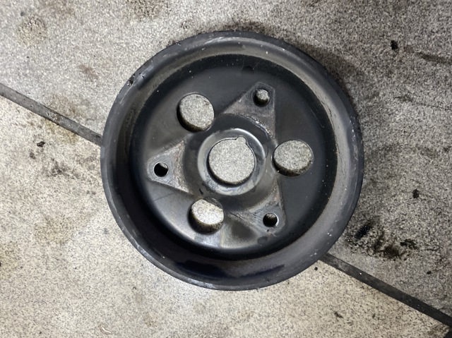 Шків водяної помпи Hyundai Accent 3