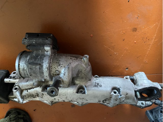 Колектор впускний 2831027410 HYUNDAI
