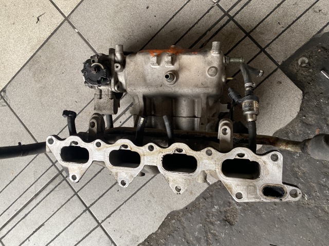 Колектор впускний 2831038452 HYUNDAI