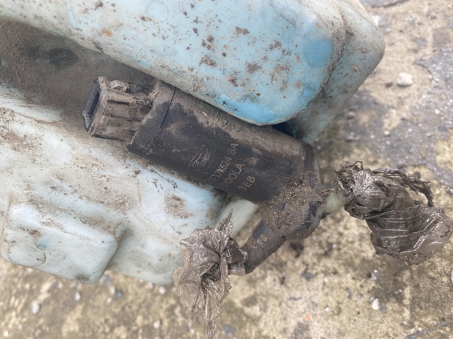 Двигун бачка омивача передній/задній 2S6T17K624BA FORD