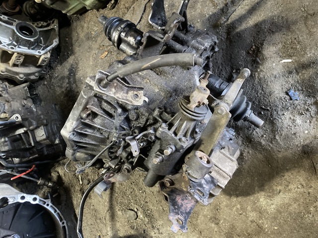 Коробка швидкостей механіка 3030005020 TOYOTA