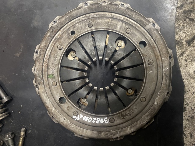 Корзина диска зчеплення 3082000476 SACHS