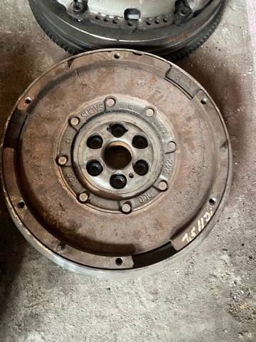 Маховик зчеплення 330000242 SACHS