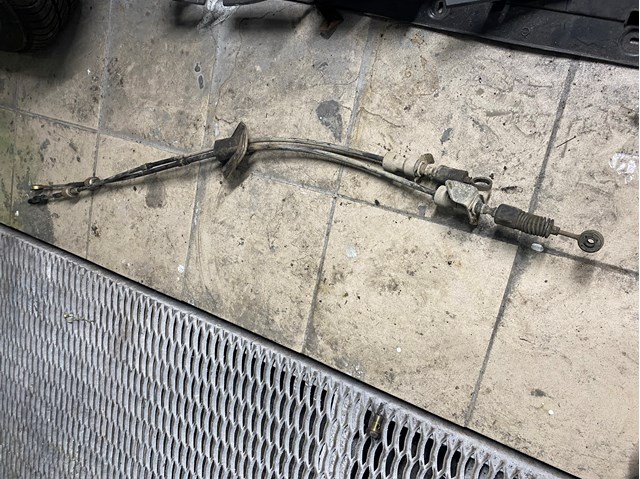 Трос КПП 344138H801 NISSAN