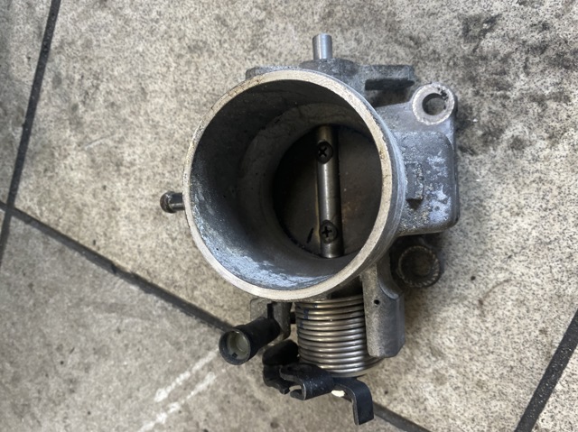 Заслінка повітряна 3510023701 HYUNDAI