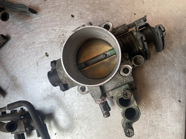 Заслінка повітряна 3510038410 HYUNDAI