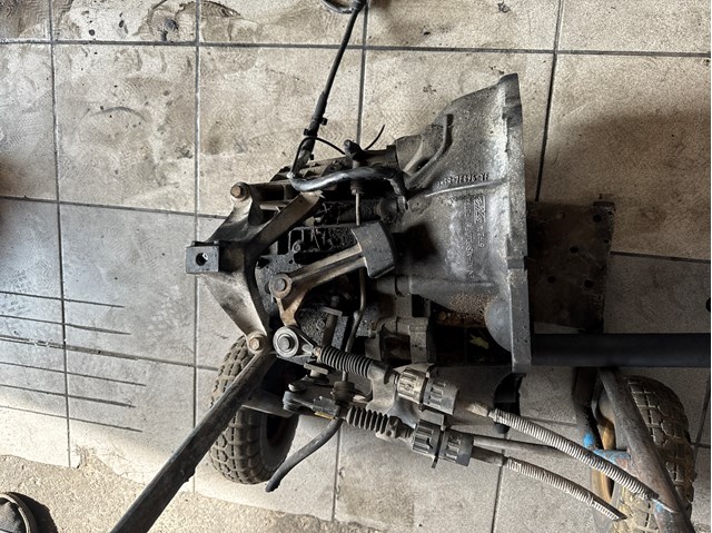КПП в зборі 3M5R7F096YF FORD