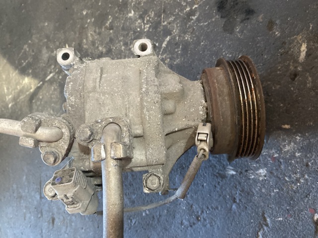 Насос кондиціонера 4472206364 TOYOTA