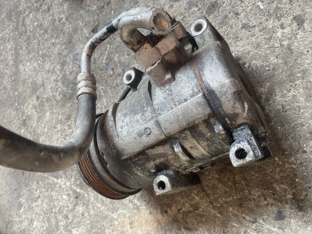 Компресор системи кондиціювання 4472606111 HYUNDAI
