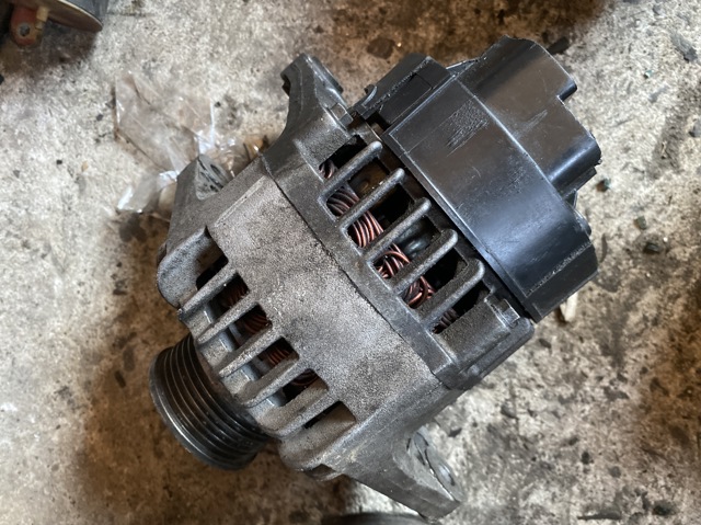 Генератор 46765838 FIAT