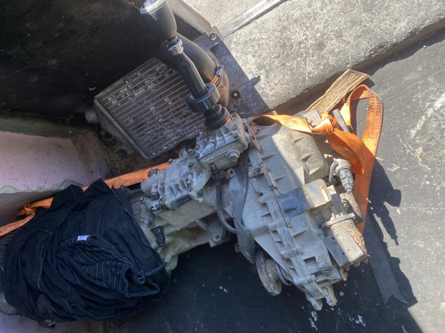 Коробка роздавальна в зборі 473003C100 HYUNDAI