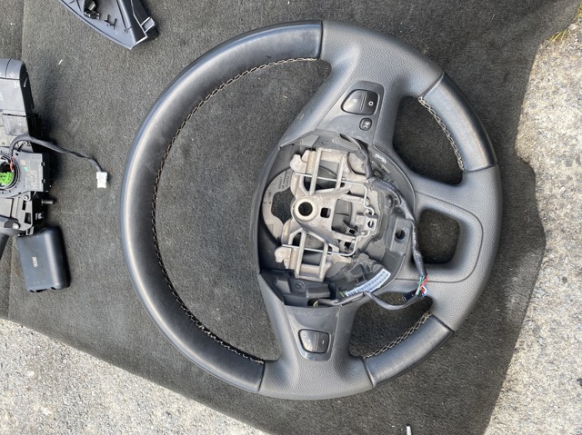 Руль 484008352R RENAULT