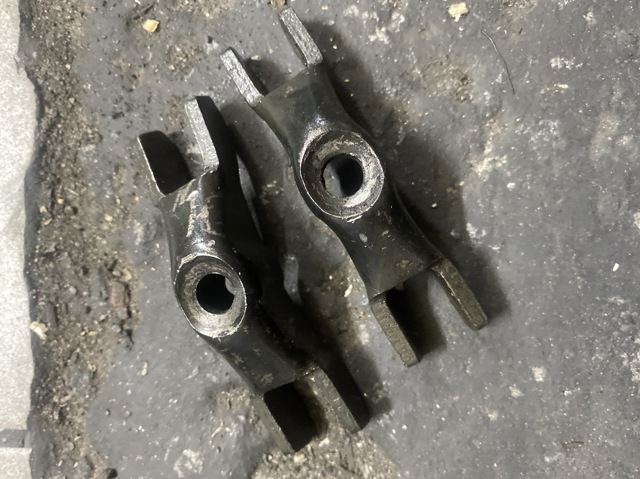 Кронштейт кріплення форсунки 55227185 OPEL