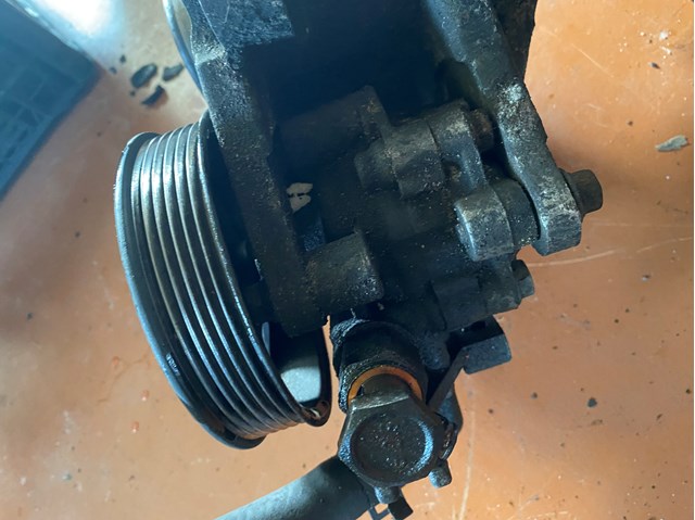 Насос рульового механізму 571002E200 HYUNDAI