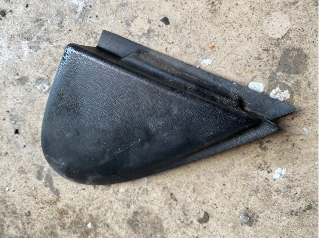 Накладка переднього правого крила 638740003R RENAULT
