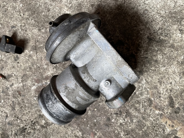 Клапан EGR рециркуляції газів 6641400260 SSANG YONG