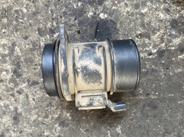 Датчик витрати повітря 8200280060 RENAULT