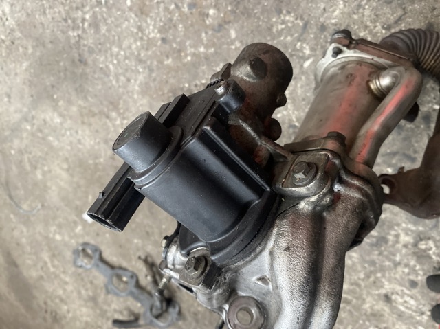 Клапан EGRсістеми рециркуляції відпрацьованих газів 8200282949 RENAULT