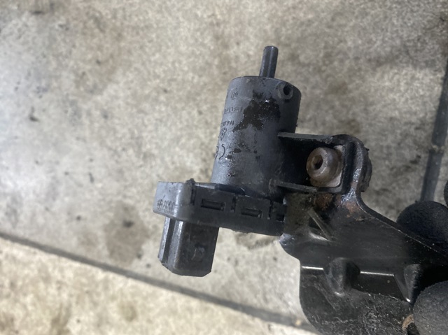 Клапан соленоїд регулювання заслонки EGR 8200762597 RENAULT