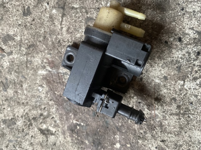 Перетворювач тиску (соленоїд) наддуву / EGR 8200790180 RENAULT