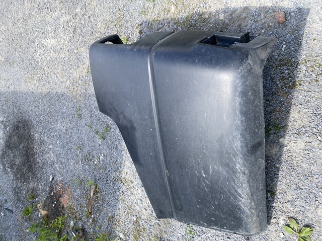 Ікло заднього бампера ліве 850170388R RENAULT
