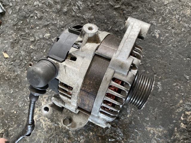 Авто генератор 96627030 GM