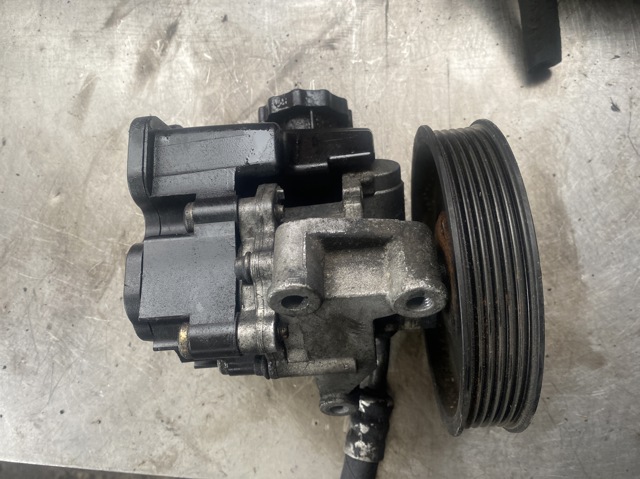 Помпа ГПК A0024667101 MERCEDES