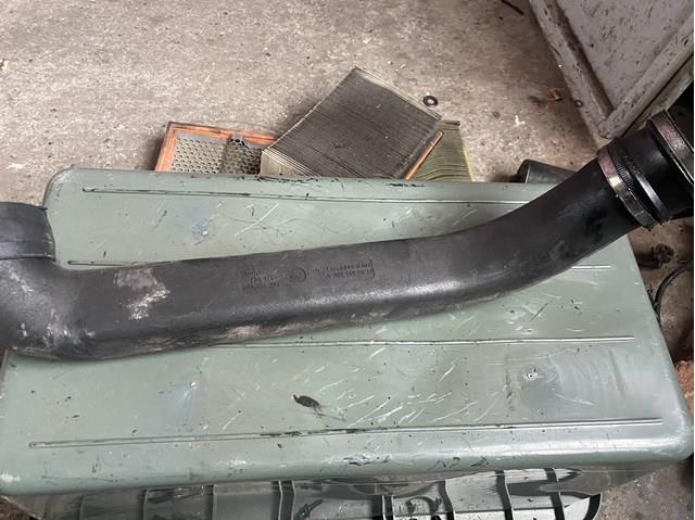 Патрубок повітряного фільтра A6021400012 MERCEDES