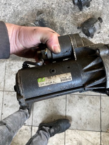 Стартер автомобільний D7R26 VALEO