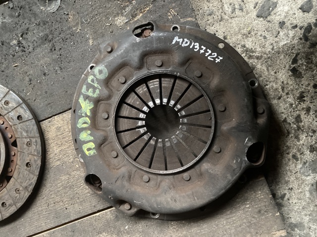 Пелюстковий кошик зчеплення MD732505 MITSUBISHI