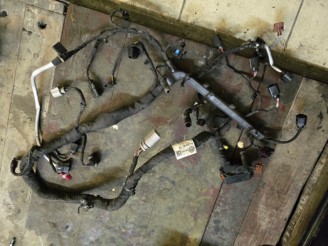 Джгут проводів моторного відсіку 04L972627DS VAG