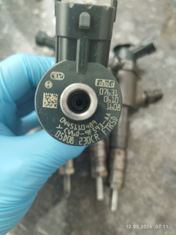 Форсунки електромагнітні 0445110489 BOSCH
