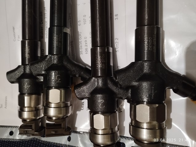 Форсунка вприску палива 1465A257 DENSO