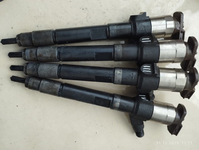 Форсунка інжектора 1465A439 DENSO