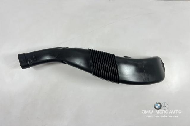 Патрубок повітряний, вхід повітряного фільтра 13717577447 BMW