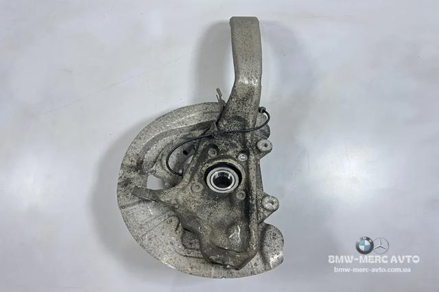 Кулак поворотний передній правий 31216773784 BMW