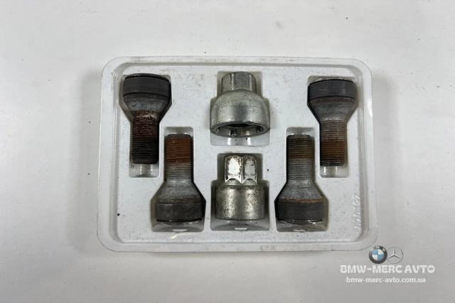 Колісний болт 36132453961 BMW