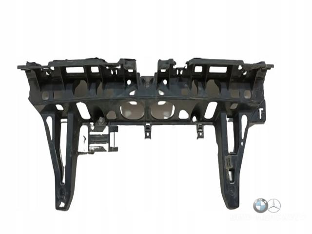 Кронштейн бампера заднього, центральний 51127226939 BMW