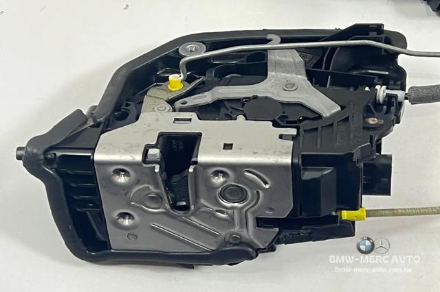 Замок водійських дверей 51217281945 BMW