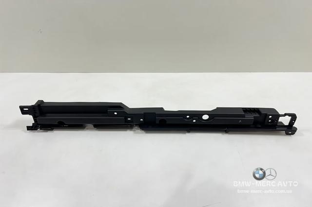 Кронштейн бампера переднього, правий 51457145914 BMW