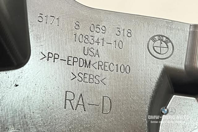 Підкрилок переднього крила, правий передній 51718059318 BMW