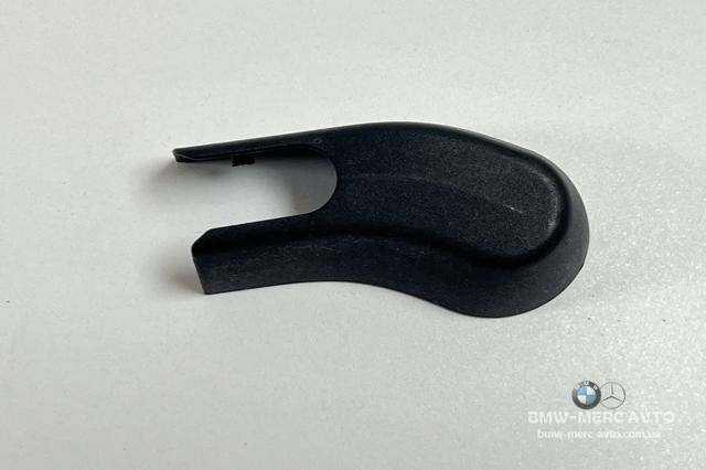 Заглушка гайки кріплення повідка заднього двірника 61627161030 BMW