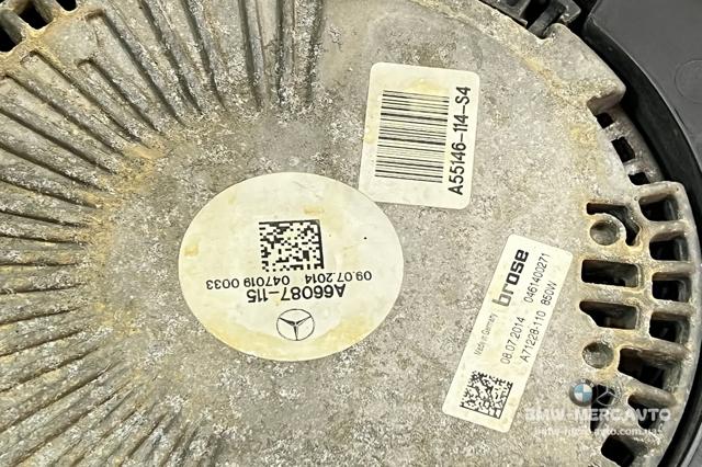 Дифузор радіатора охолодження, в зборі з двигуном і крильчаткою A0999064000 MERCEDES