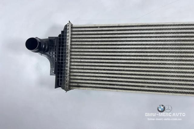 Охолоджувач наддувочного повітря A1645001900 MERCEDES
