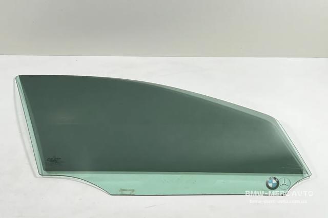Скло передньої правої двері A1647251010 MERCEDES